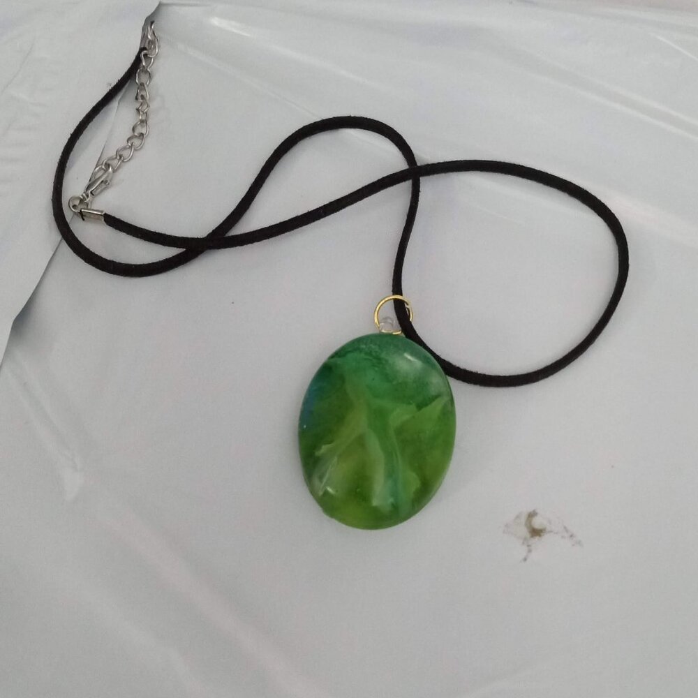 Handmade Green Oval Pendant Necklace